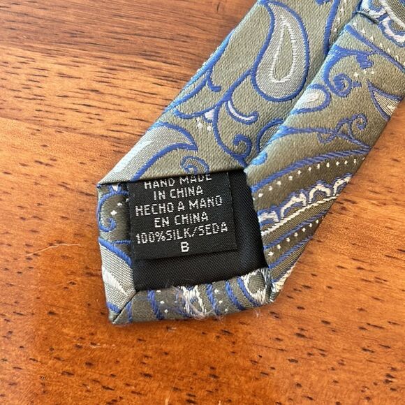 NEW Geoffrey Beene Mens Silk Tie - Picture 6 of 6